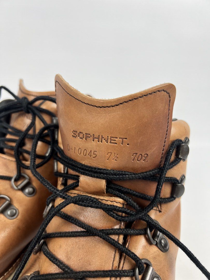 Danner x Sophnet Mountain Trail (Category: Boots) located in Baguio. Submitted by rafsemenz (Listing ID 1452128969, Image 2). Description: Detailed pics are posted Feel free to offer size 7 1/2 Vibram sole Riri zip.