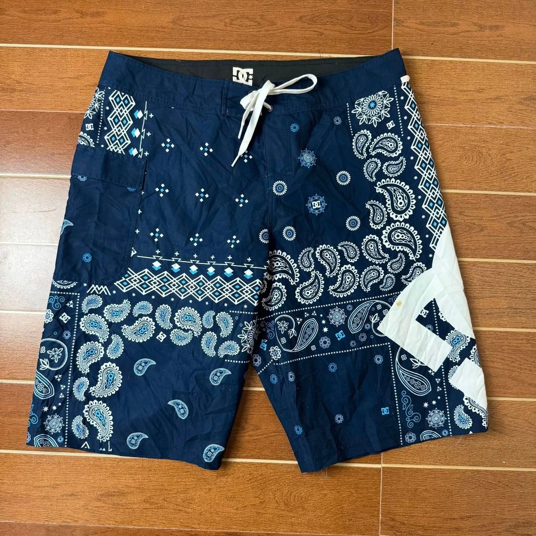 DC Boadshort (Category: Shorts) located in Davao. Submitted by cmbs141022 (Listing ID 1452142717, Image 1). Description: DC Boadshort Size 34-36 Length 22" Condition: 9/10 💰 Price: 500.