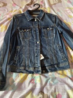 (Category: ) located in . Submitted by sarlicapclothing (Listing ID 1452168885, Image 1). Description: .