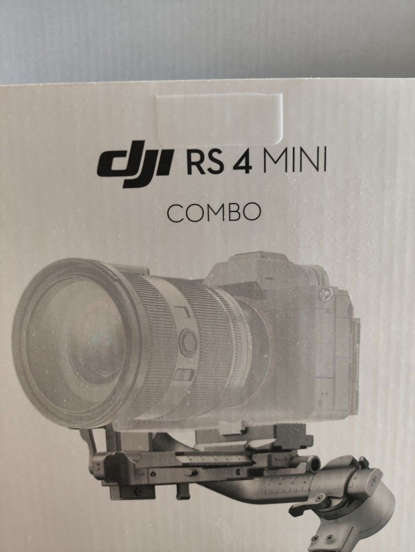 DJI RS 4 Mini Combo (Good as New) (Category: Gimbals & Stabilizers ) located in Pasig City. Submitted by richmmonddd (Listing ID 1452180607, Image 3). Description: used twice only. complete inclusion. good as new.
