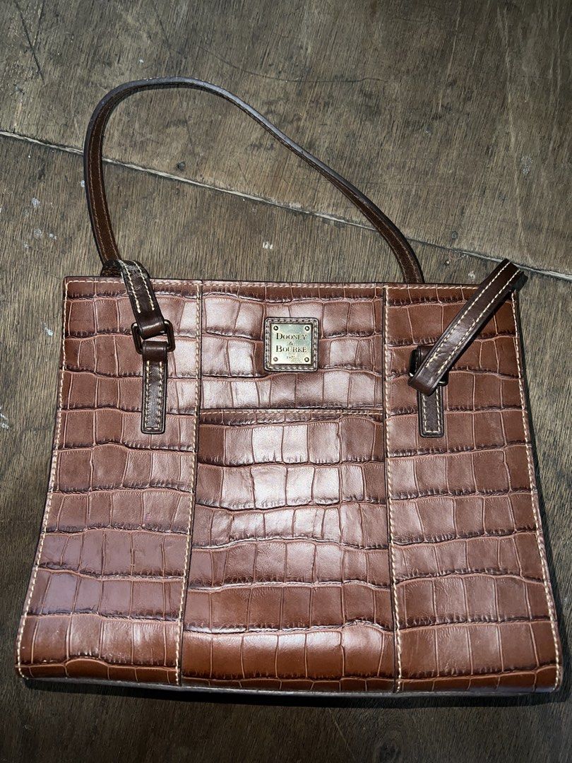 Dooney & Bourke Brown Croc Embossed Leather Shoulder Bag (Category: Luxury Bags & Wallets) located in Quezon City. Submitted by lookingforliksae (Listing ID 1452125991, Image 1). Description: - vintage bag - no scratches .