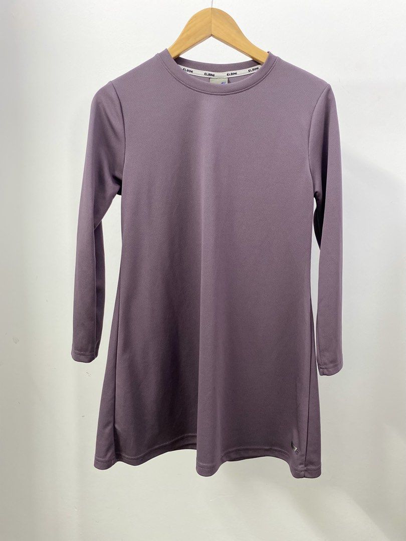 ELGINI Authentic Long Sleeve Top - Purple (Category: Longsleeves) located in Kapar. Submitted by ruzana_roxen (Listing ID 1452189166, Image 2). Description: - Authentic ELGINI purple long-sleeved top - Size: S - Simple and versatile design - Suitable for layering or wearing on its own - Comfortable fabric, ideal for activewear or casual wear.
