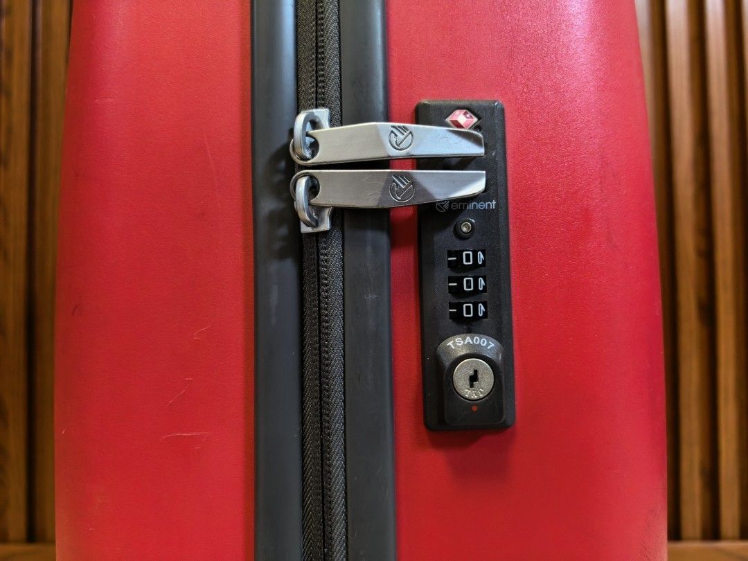 Eminent Handcarry Luggage (Category: Luggage) located in Manila. Submitted by uno001 (Listing ID 1452318577, Image 3). Description: Brand: Eminent ✅ Small Handcarry luggage ✅ H21" xW13.5" x D8.5" ✅ High Quality Durable Body! ✅ Made From Tough Polypropylene 👌 ✅ 360° Wheels All smooth ✅ Telescopic Aluminum Handle ✅ Multi purpose interior ✅ TSA002 Lock with Passcode ✨ Mobility: Equipped with four multi-directional spinner wheels that rotate 360 deg