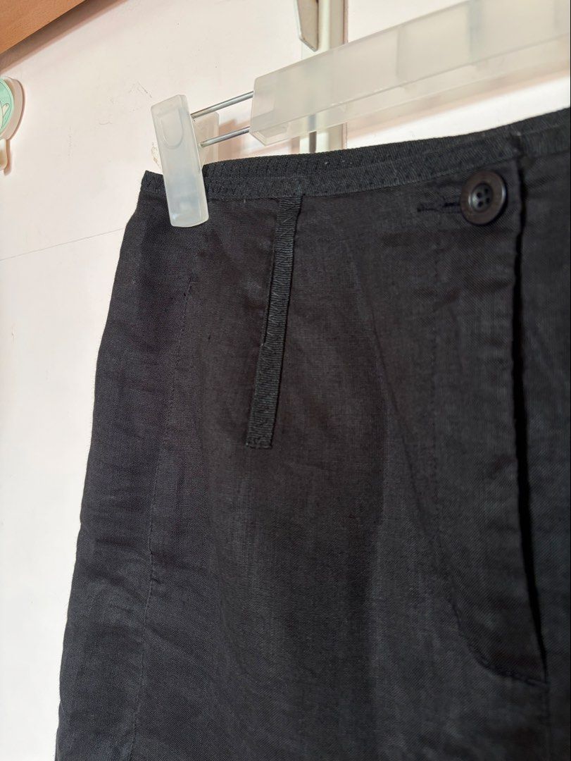 Esprit Casual Long Skirt (Category: Skirts) located in Tayug. Submitted by deklutter_ (Listing ID 1452263290, Image 2). Description: Authentic Waist 26 inches Hips 34-35 inches Length 34 inches With pockets, not see through No issues ‼️Pls haggle responsibly. Items are priced according to their overall condition..