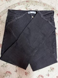 (Category: ) located in . Submitted by izzahmunirah (Listing ID 1452257094, Image 1). Description: .