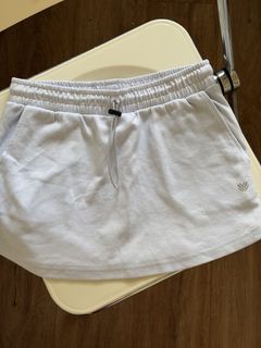 (Category: ) located in . Submitted by closetmaxxing (Listing ID 1452151449, Image 1). Description: .
