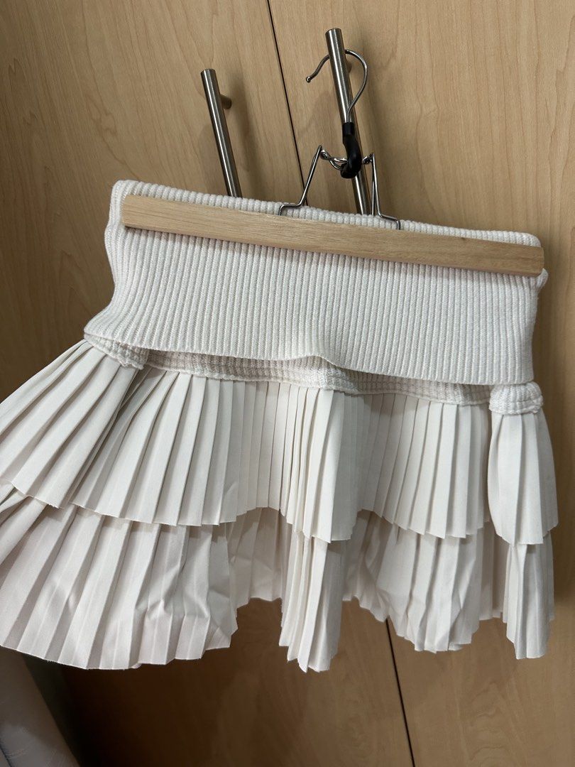 Forever 21 Skirt White/Cream (Category: Skirts) located in Angeles City. Submitted by ginlyy (Listing ID 1452274450, Image 2). Description: Original F21 Size M on tag stretchable pa since knit material waist nya What u see is what u get When worn photo uploaded Add 100 for sf.