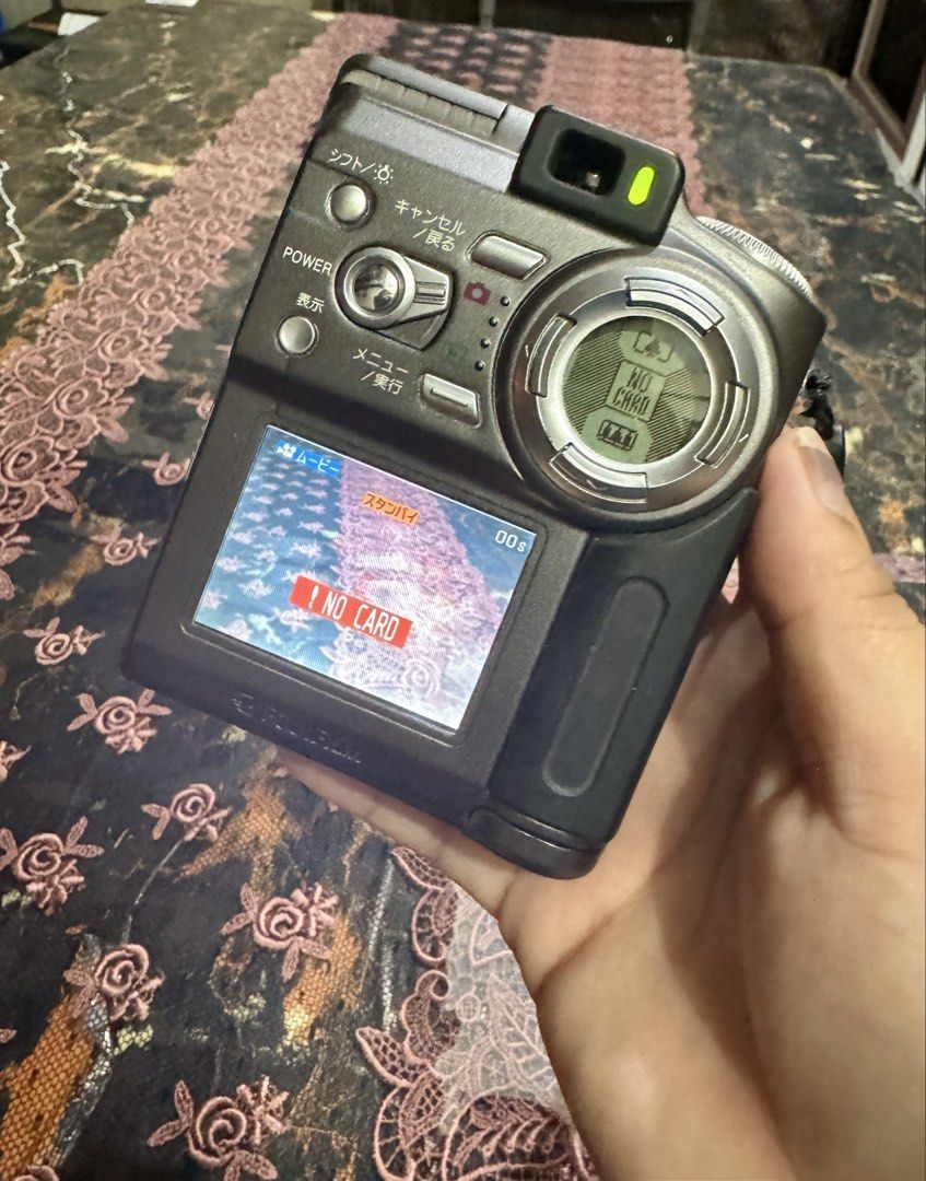 Fujifilm FinePix 4700z Digital Camera (Category: Cameras) located in Cainta. Submitted by danica010314 (Listing ID 1452279995, Image 3). Description: - Fujifilm FinePix 4700z digital camera - Features 3x optical zoom - Powered by AA batteries - Ideal for retro photography enthusiasts.