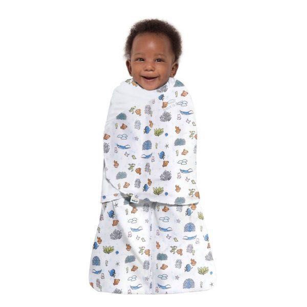 Halo Swaddle (Category: Babies & Kids Fashion) located in Manila. Submitted by cimpledimple (Listing ID 1452315489, Image 2). Description: BRAND NEW 1pc: 1,300 Php Both: 2,500 Php RFS: duplicate. Somebody gifted us .