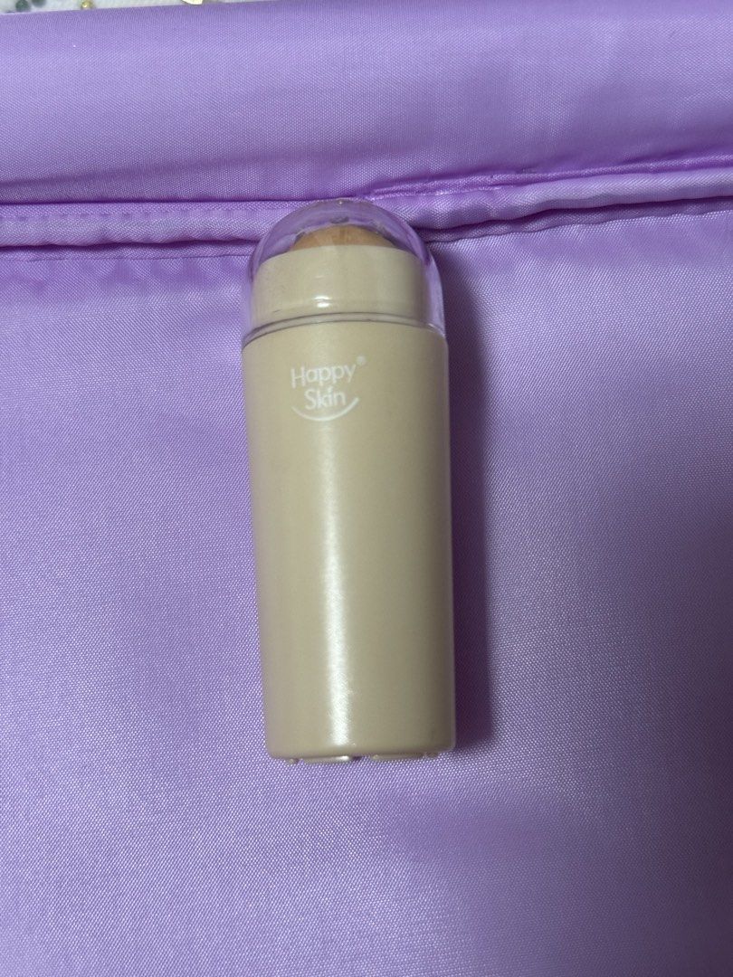 Happy Skin Oil Control Volcanic Roller (Category: Makeup) located in Quezon City. Submitted by ren.sell (Listing ID 1452296911, Image 1). Description: .