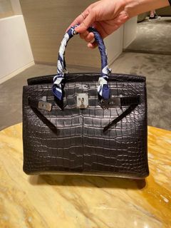 (Category: ) located in . Submitted by mnlbeautyboutique (Listing ID 1452281444, Image 1). Description: .
