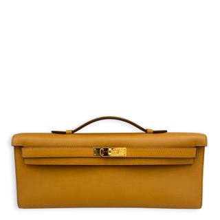 (Category: ) located in . Submitted by carousellluxury (Listing ID 1452196284, Image 1). Description: .