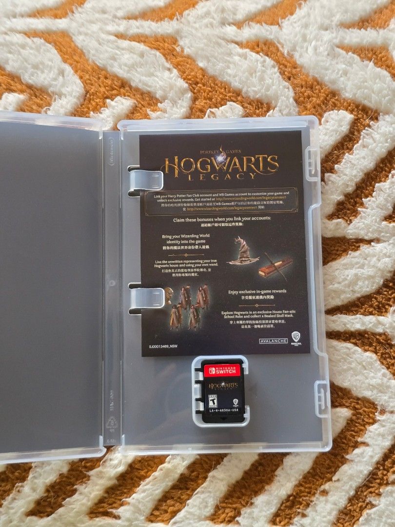 Hogwarts Legacy Nintendo Switch Game (Category: Nintendo) located in Antipolo. Submitted by oneerised (Listing ID 1452205512, Image 2). Description: - Hogwarts Legacy for Nintendo Switch - Explore the magical wizarding world - Play the game your way and live the unwritten story -Played once -For meetup only.