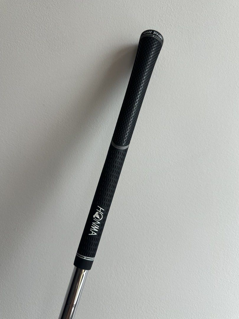 Honma TR20P golf irons (Category: Golf) located in Makati City. Submitted by vision20 (Listing ID 1452221544, Image 3). Description: ** no shipping** For pickup only Honma TR20P irons 6-10 NS pro NEO REGULAR flex shafts Honma grip VERY GOOD condition.