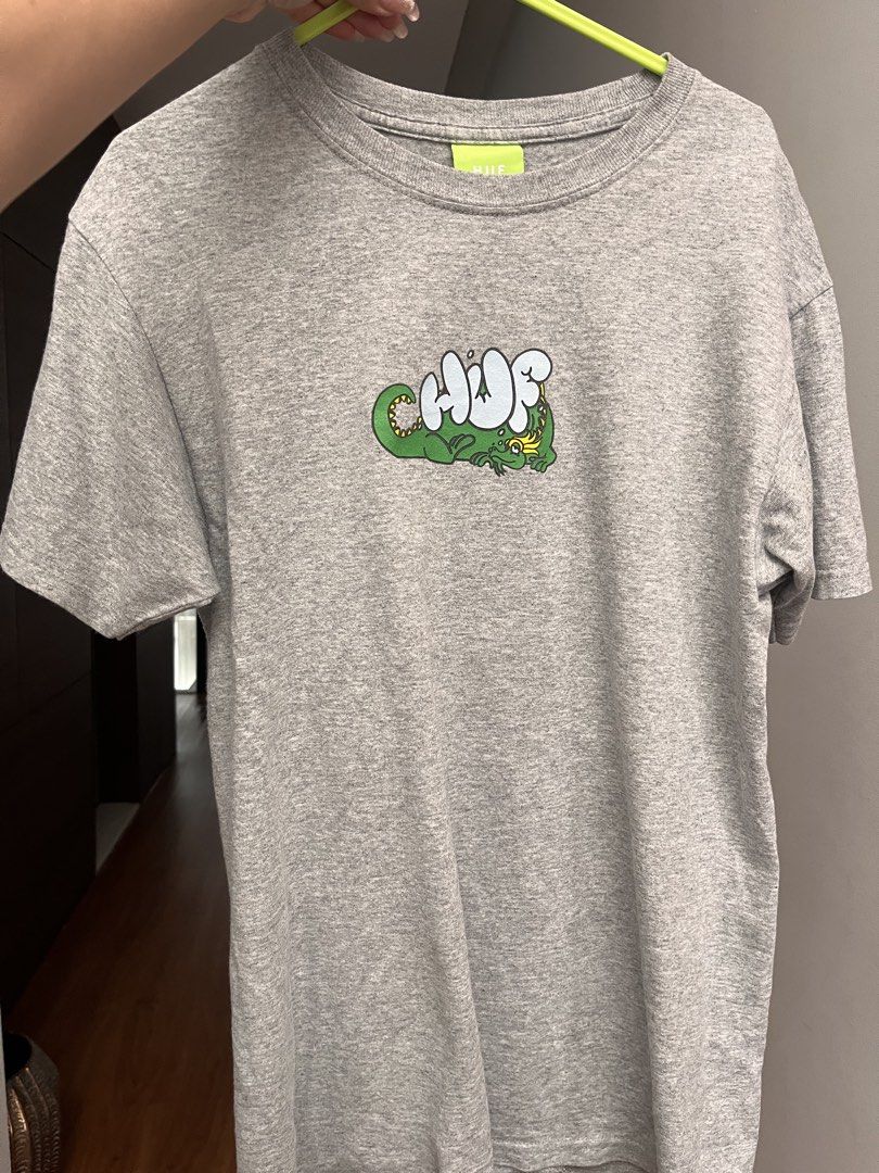 Huf Magic Dragon Shirt (Category: Tshirts & Polo Shirts ) located in Dagupan City. Submitted by thrifttostyle (Listing ID 1452108766, Image 1). Description: For Sale: Huf Magic Dragon Shirt Condition: 9.5/10 Good as new Size:S-M Location: Dagupan City,Pangasinan can do shipping Price:450.