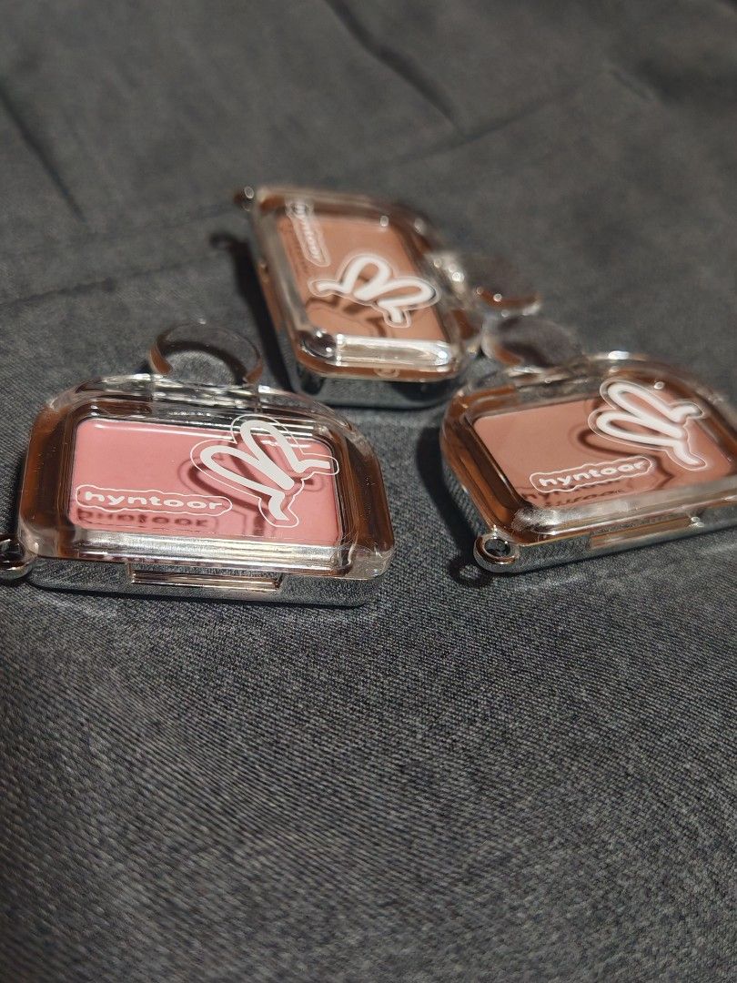 Hyntoor Mini Blush set (Category: Makeup) located in Manila. Submitted by fromangee (Listing ID 1452152201, Image 1). Description: 3 mini hyntoor blushes swatched only. shades Mv01 NU10 PK02 swatches or on the left side of my arm RFS too light on me 😭😭.
