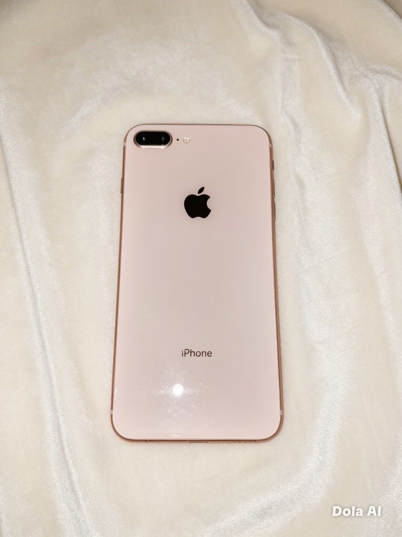 ip 8 64gb (Category: iPhone 8 Series) located in Manila. Submitted by hollysansh (Listing ID 1452302781, Image 1). Description: shakey yung back cam, pero goods portrait malinaw din front. replaced both batt and lcd working lahat:finger print, volume, power button, any sim pwede.