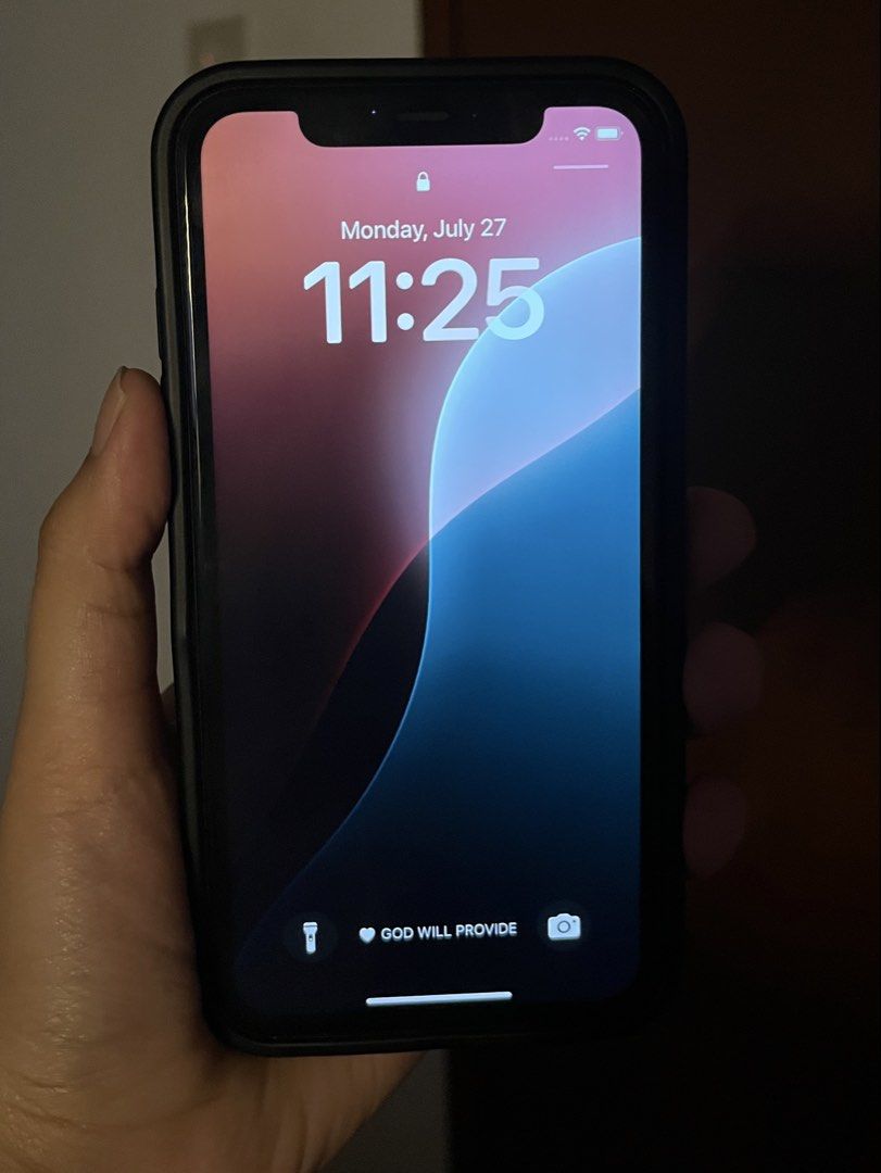 IPHONE 11 128 GB (Category: iPhone 11 Series) located in General Trias. Submitted by cai_frans (Listing ID 1452286754, Image 1). Description: Iphone 11 - white - 128 GB - 70% batt life - lady owned - no cracks, lcd & functional issues, no scratches too. - never been opened - bought from power mac - no cord or power brick included - negotiable for sure buyers only Willing to meet up around cavite and manila landmarks Feel free to message me if u h