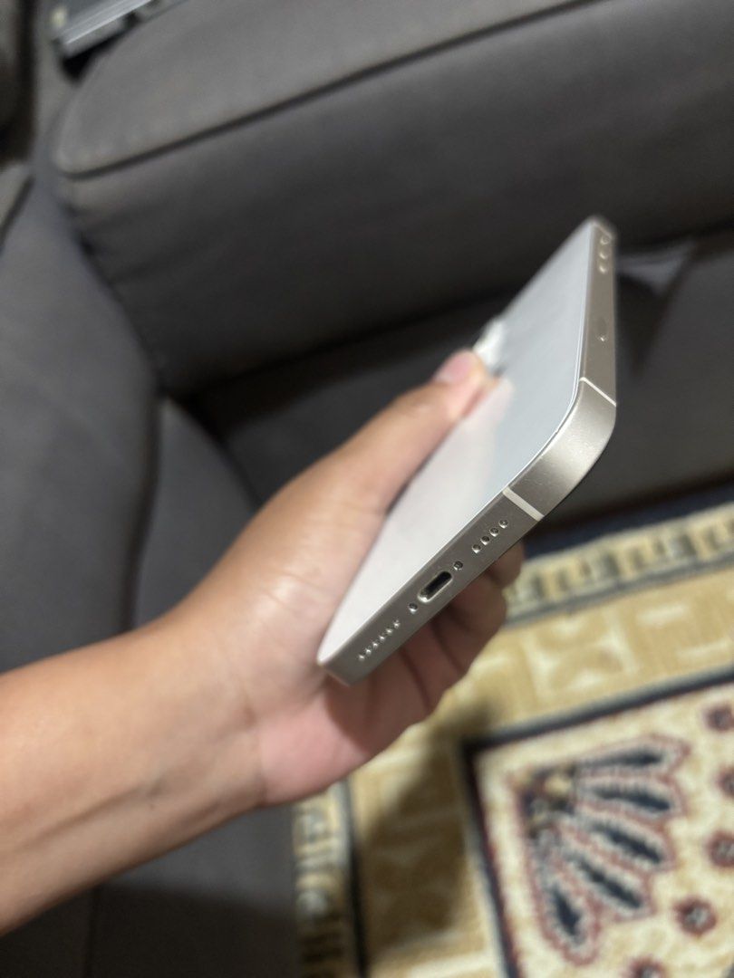 IPHONE 14 PLUS 128GB (Category: iPhone 14 Series) located in Lipa City. Submitted by teomatashton2023 (Listing ID 1452106657, Image 3). Description: 📱 iPhone 14 Plus 128GB (Starlight) 💰 ₱23,500 Negotiable ✅ 128GB Storage ✅ Battery Health: 85% ✅ Face ID Working ✅ True Tone Present ✅ Cameras 100% Working ✅ All buttons and speakers working ✅ No SIM restriction ✅ No hidden issues ✅ Reset ready for new owner ✅PH variant Condition: * Well maintained 