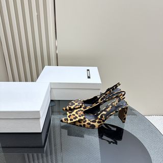 （分類：）位於 。 由 lovesports777 提交（商品編號 1452292636，圖片 1）。簡介： 。