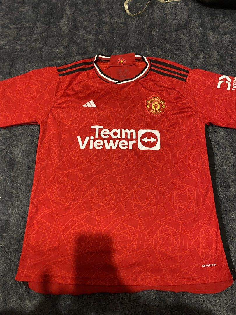 jersey manchester united (Kategori: Atasan) berada di Bekasi. Dikirim oleh rynsvx (ID iklan 1452306414, Gambar 1). Deskripsi: .