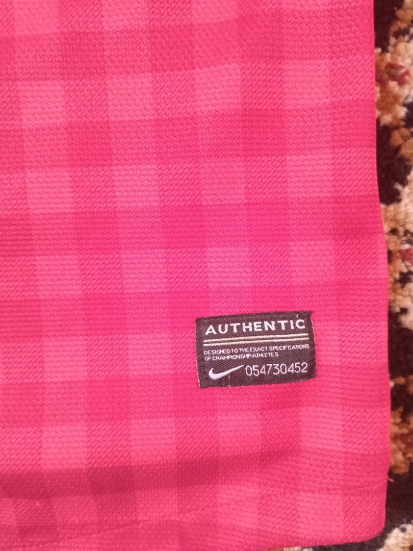 Jersey Nike Manchester United (Kategori: Atasan) berada di Jakarta Timur. Dikirim oleh p.relovedddd (ID iklan 1452273125, Gambar 3). Deskripsi: Size: M P: 67 cm x L: 53 cm Minus crack manja sponsor (msh aman) Original 100%.