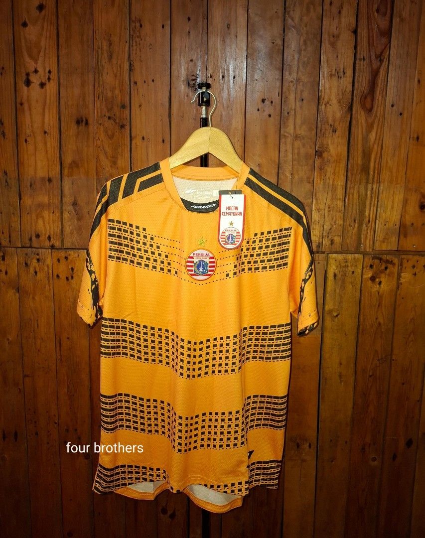 JERSEY PERSIJA PREMATCH KIPER AWAY ORIGINAL 2025 (Kategori: Atasan) berada di Jakarta Utara. Dikirim oleh fourbrothers.id (ID iklan 1452153492, Gambar 1). Deskripsi: JERSEY PERSIJA PREMATCH KONDISI BARU ( BNWT / NEW ) KIPER AWAY 2025 SIZE L ( 72 CM x 54 CM ) PHOTO PRODUK REAL PRODUK SENDIRI #jersey #jerseypersijaori #jerseybola #jerseypersija #juaraga.