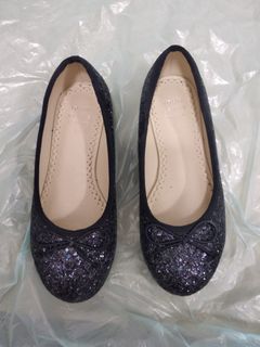 (Category: ) located in . Submitted by trendy99sg (Listing ID 1452280700, Image 1). Description: .
