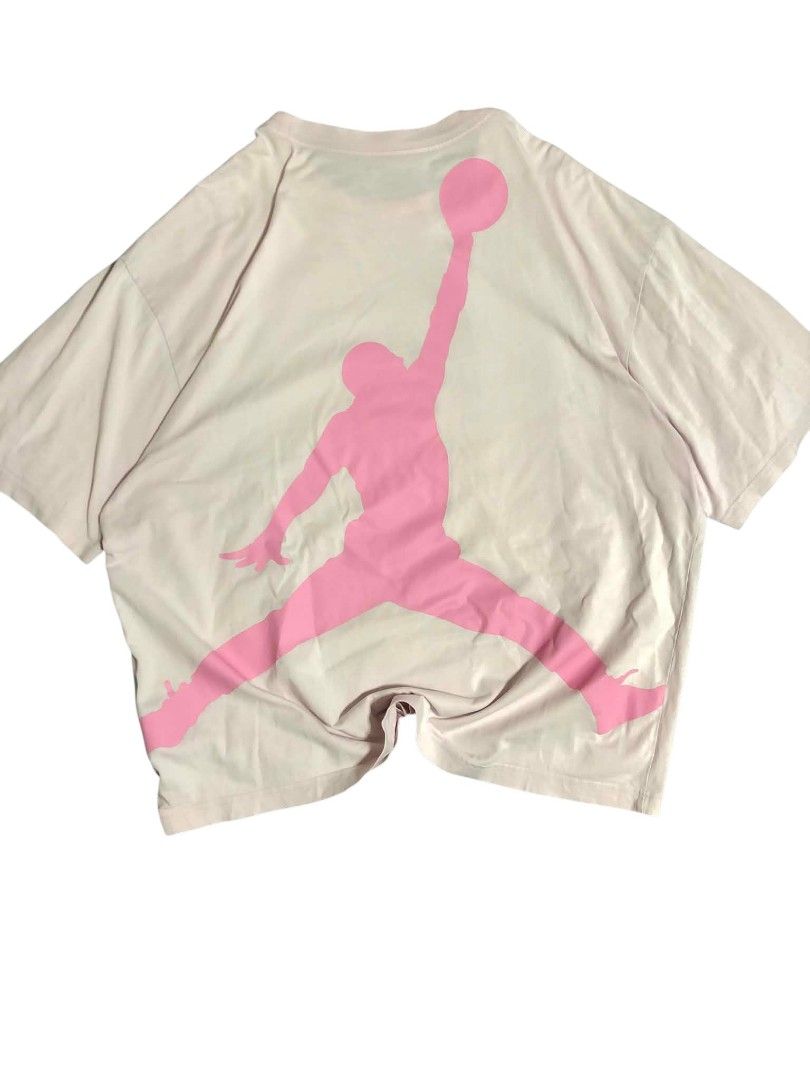 Jordan big logo (Category: Activewear) located in Talisay. Submitted by erwinthrift (Listing ID 1452279503, Image 1). Description: .