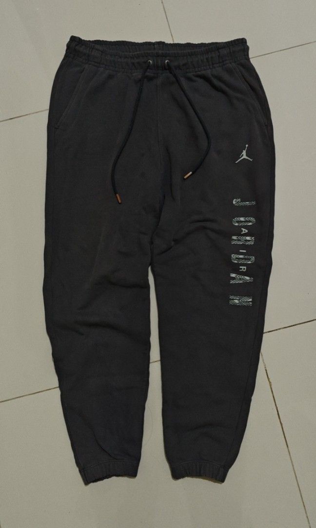 JORDAN CEMENT SPELL OUT (Category: Joggers) located in Manila. Submitted by jaymoyayt262072 (Listing ID 1452171934, Image 1). Description: WAIST:32-40 LENGTH: 40 COLOR RATE 9.5/10 ISSUE: WASHABLE STAIN EXCELLENT CONDITION COMPLETE TAGS.