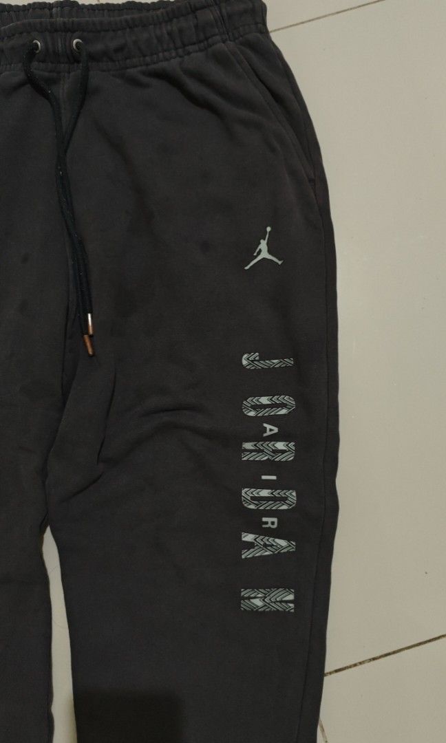 JORDAN CEMENT SPELL OUT (Category: Joggers) located in Manila. Submitted by jaymoyayt262072 (Listing ID 1452171934, Image 2). Description: WAIST:32-40 LENGTH: 40 COLOR RATE 9.5/10 ISSUE: WASHABLE STAIN EXCELLENT CONDITION COMPLETE TAGS.