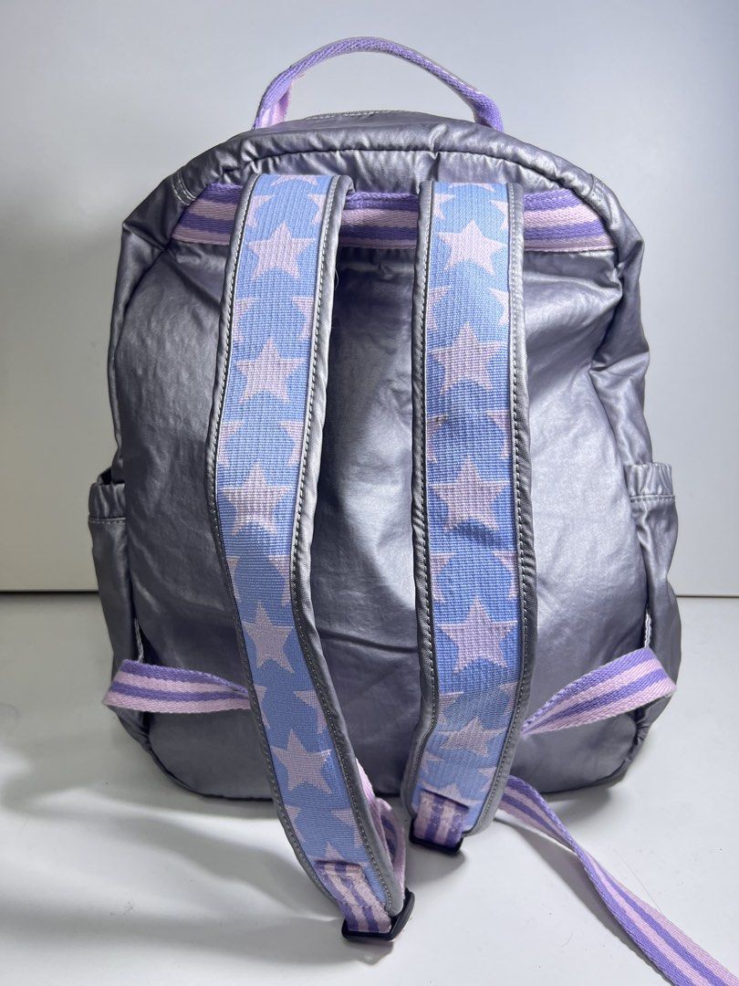 Kipling Seoul Large 15" Laptop School Backpack “Star Pop” Silver Metallic (Category: Backpacks) located in Muntinlupa City. Submitted by remshop (Listing ID 1452140773, Image 3). Description: - bought in zalora for 8k+ - no flaws, one of my favorite bags but just dont fit in my wardrobe palette anymore - used 2-3 times - if interested buyer will send you more pics Star Pop Collection Color: Silver Metallic Nylon Dimensions: 12.75” L x 17.25” H x 
