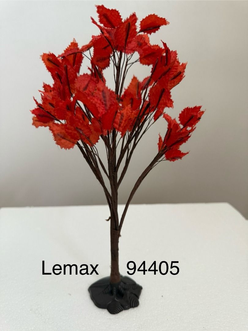 Lemax 94405 Maple Tree (Category: Figurines & Statues) located in Manila. Submitted by prelovedsecondhand.ph (Listing ID 1452295375, Image 1). Description: new-open box.
