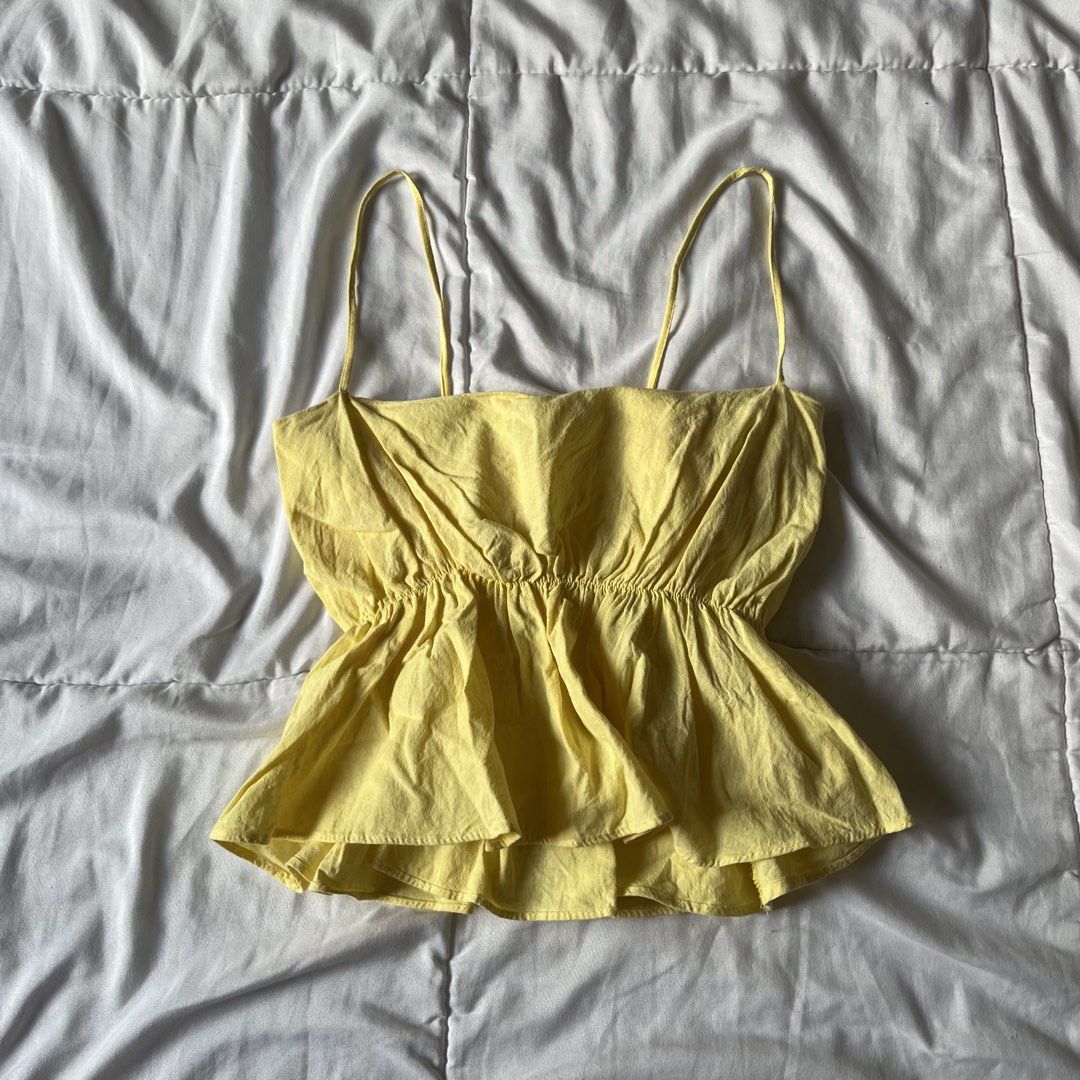 Linen Peplum Top (Category: Sleeveless) located in Davao. Submitted by byeooool (Listing ID 1452223675, Image 1). Description: - xs-small - no flaws at all rfs: not my style anymore.