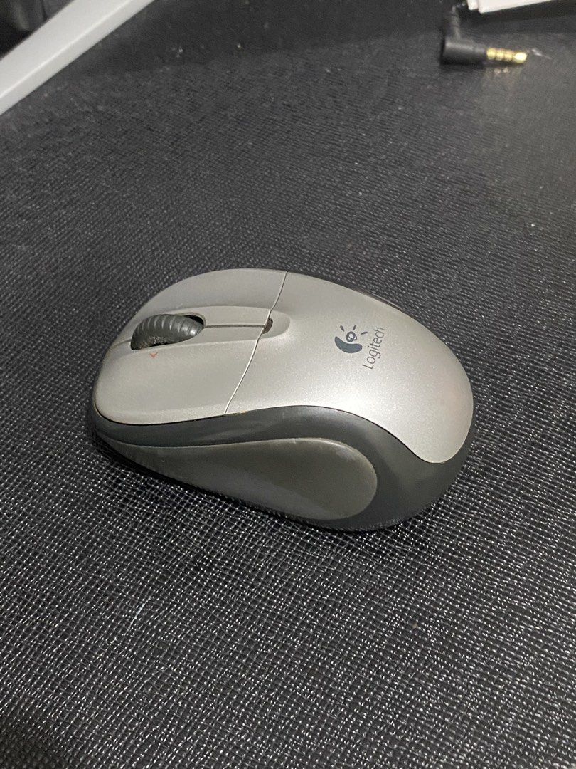 Logitech M305 Wireless Mouse (No USB Receiver) (Category: Mouse & Mousepads) located in Manila. Submitted by daryllvallejo25 (Listing ID 1452285021, Image 1). Description: Logitech M305 Wireless Mouse (No USB Receiver) 💵 Price: ₱150 ⚙️ Condition: Fully Working | Second-Hand | Good Cosmetic Condition Inclusions: ✅ Logitech M305 Wireless Mouse ❌ No USB Receiver (Mouse Only) Notes: • All buttons, scroll wheel, and sensor are working properly. • Req