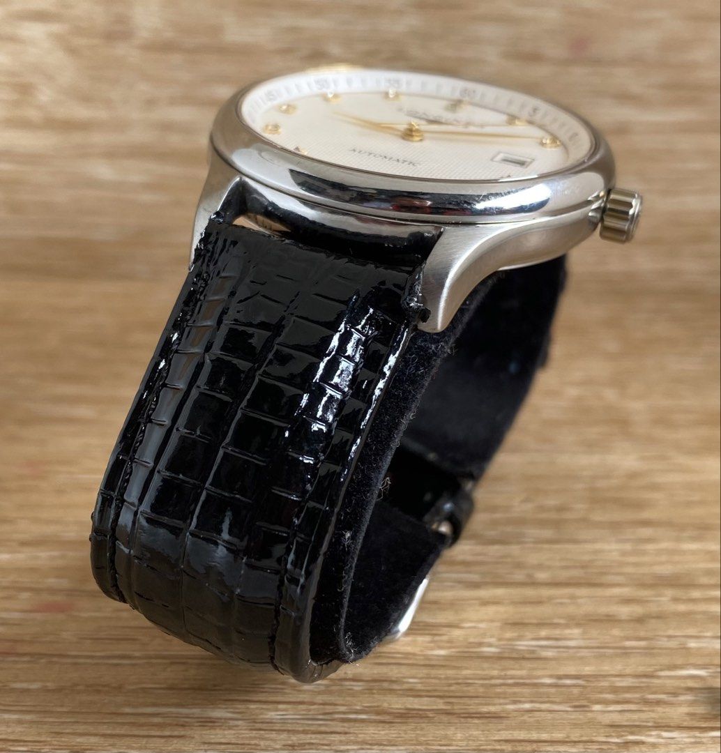 Longines L2. 628 4 (Category: Luxury Watches) located in Manila. Submitted by timeisgoldyoyongpinoy (Listing ID 1452253371, Image 3). Description: FOR SALE!🙂 ORIGINAL LONGINES • Automatic •Model: L2.628.4 •Serial: 3682682 •Case size: 38mm •Lug size: 20mm •All ORIGINAL head •Newly Replacement leather strap •Newly polished •Newly Serviced •Working well ₱rice:35,000 ~Cash on Delivery via LBC ~For COD / COP : 1,000 pesos DOWN PAYMENT to avoid bogus 