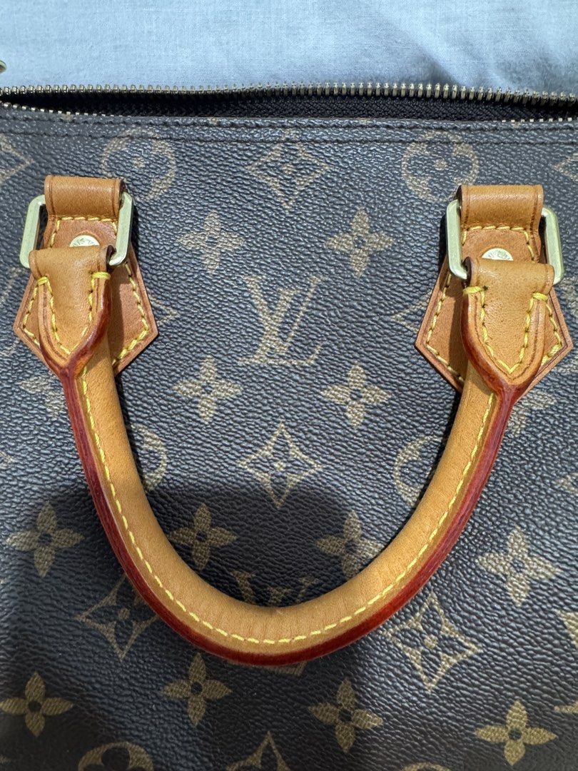 Louis Vuitton Monogram Speedy 25 Bandoulier (Category: Luxury Bags & Wallets) located in Manila. Submitted by yanyan2880 (Listing ID 1452271188, Image 2). Description: No inclusions.