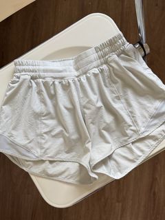 (Category: ) located in . Submitted by closetmaxxing (Listing ID 1452153617, Image 1). Description: .