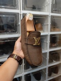 (Category: ) located in . Submitted by shoe_marks_ph.2022 (Listing ID 1452158734, Image 1). Description: .