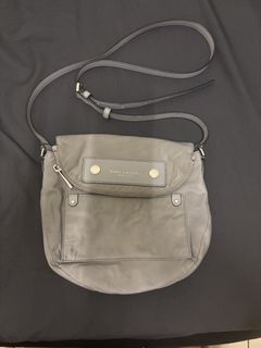 (Category: ) located in . Submitted by thriftingwithme_ (Listing ID 1452286156, Image 1). Description: .