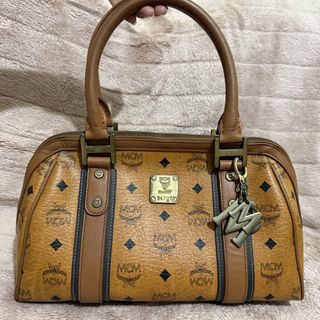 (Category: ) located in . Submitted by trendsettersquad (Listing ID 1452315202, Image 1). Description: .