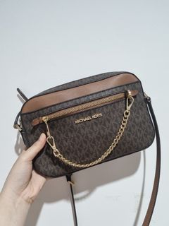(Kategori: ) berada di . Dikirim oleh dygital_closett (ID iklan 1452223674, Gambar 1). Deskripsi: .