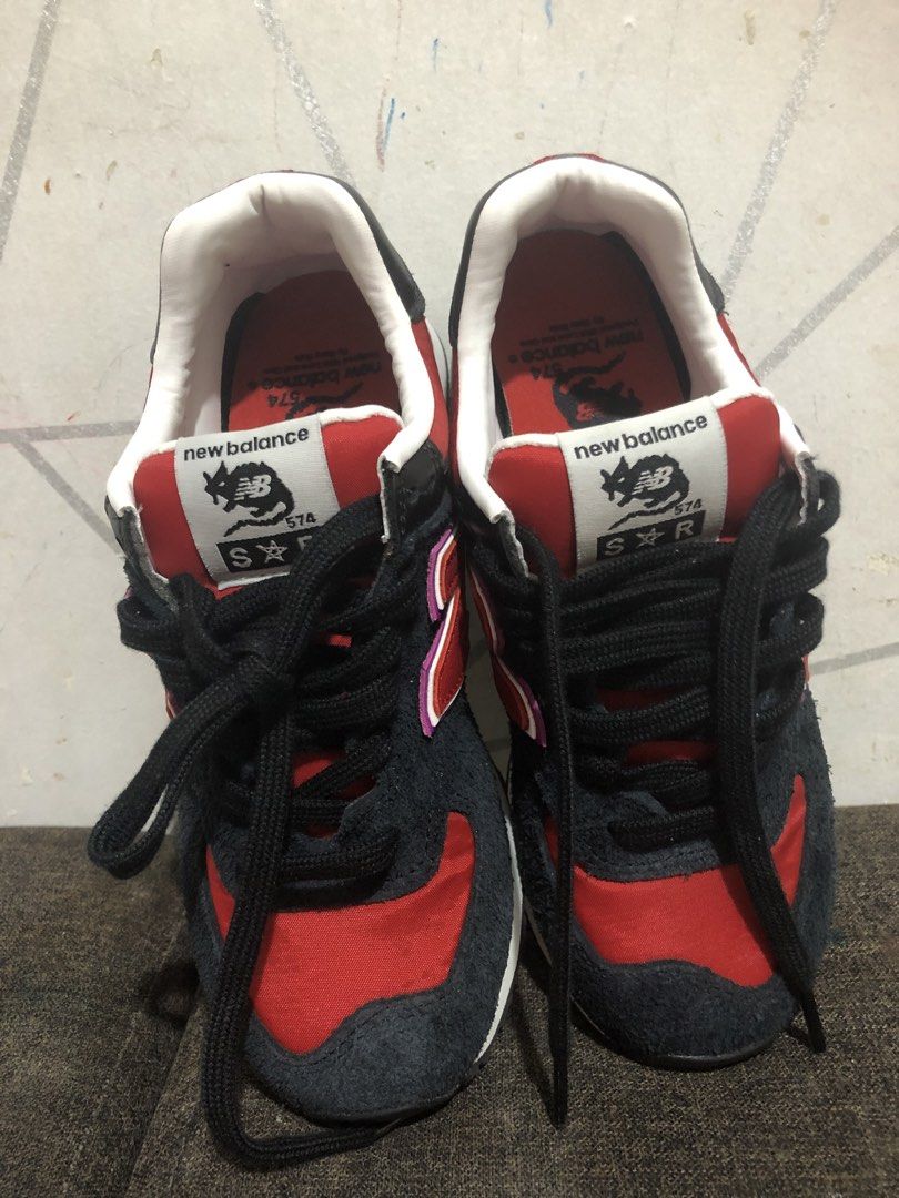 New Balance 574 Stray Rats Black Red (Category: Babies & Kids Fashion) located in Manila. Submitted by reginejamito (Listing ID 1452109787, Image 3). Description: New Balance Stray Rats Black Red Php4,500 (nego) Size: US 5 (M) / US 6.5 (W) / UK 4.5 / EU 37.5 / 23 CM No Box included kasi dagdag space sa luggage. Padala from US. With Purple Shoelace. Pwede sa adult, size 5 in Mens size 6.5 in Womens. Location: Gagalangin Tondo #newbalance574 #newba
