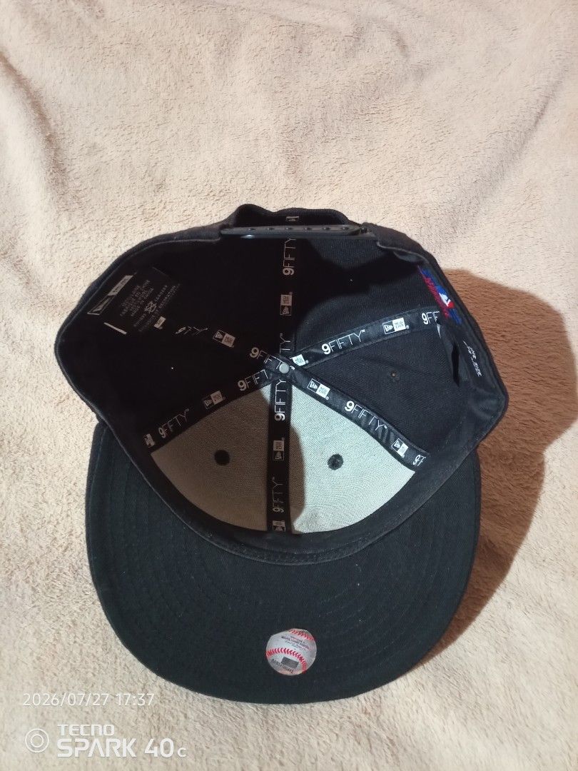 New Era 9FIFTY Snapback Cap - Black with Pink Logo (Category: Caps & Hats) located in Bislig. Submitted by micoy22 (Listing ID 1452208566, Image 2). Description: - Brand New Black New Era 9FIFTY Snapback Cap - Features iconic Pink New York Yankees Logo Embroidery - Adjustable Snapback Closure for Custom Fit - Perfect for Yankees Fans & Streetwear Enthusiasts - Classic, Versatile Design.