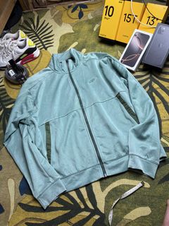 (Category: ) located in . Submitted by one9ninethrift (Listing ID 1452116658, Image 1). Description: .