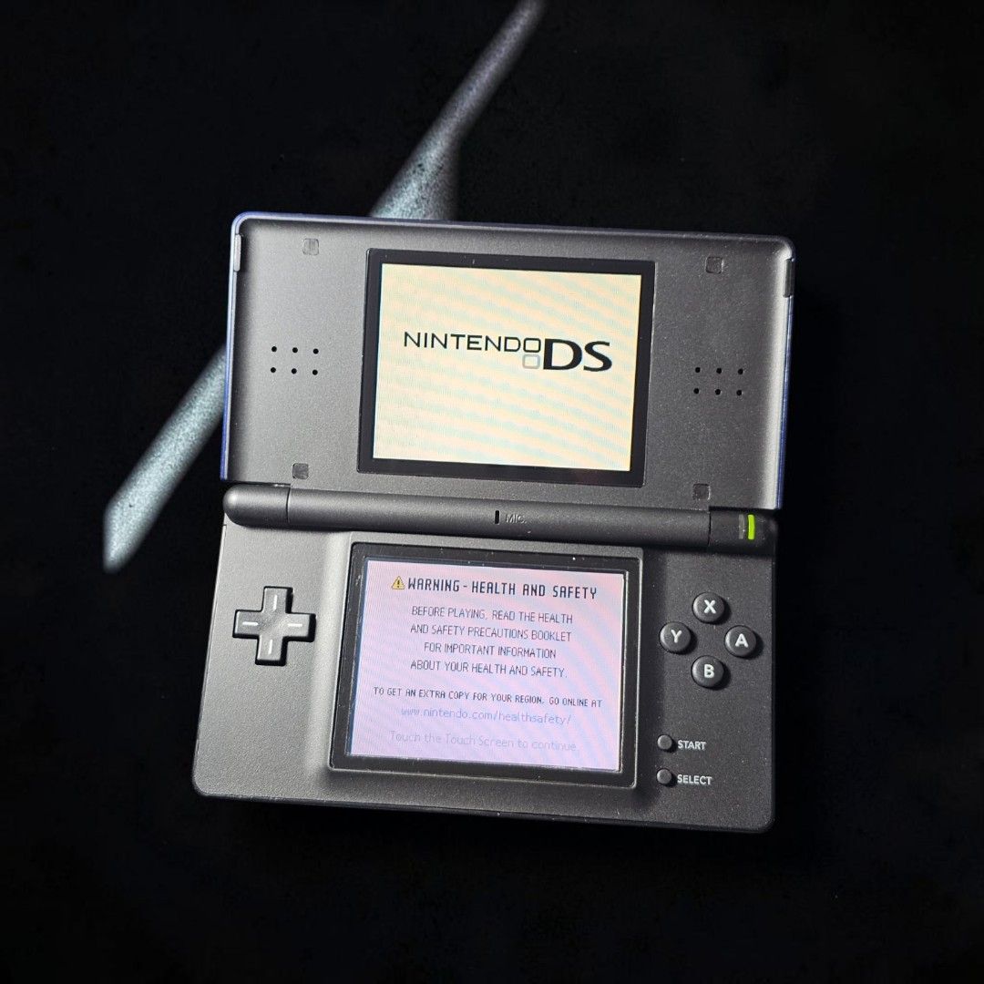 Nintendo DS Lite (Category: Nintendo) located in Paranaque City. Submitted by john020497 (Listing ID 1452235394, Image 2). Description: Condition: - With box, manuals, R4 memory full of games and charger. - Very good condition, aroun 9.5/10 smoothness, see picture. - No inner carton. - No issue. - Tested working. Just message me if you have any questions or you need more details. Warranty: 1 day of testing Contact number: To be given upon dibs Lo