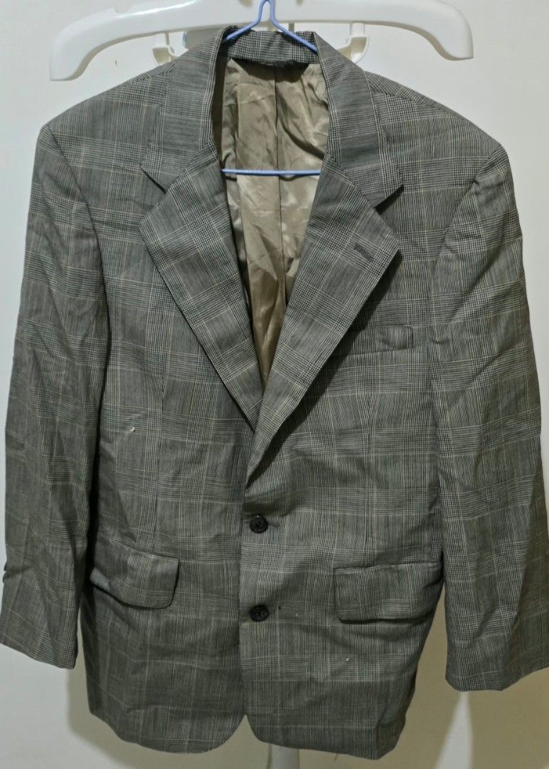 Nordstrom Tailored Blazer - Made in USA (Category: Coats, Jackets and Outerwear) located in Quezon City. Submitted by kriztinamd (Listing ID 1452165853, Image 1). Description: - Classic houndstooth pattern blazer - Tailored in the USA - Made from imported fabric - Sharp and versatile piece - Perfect for dressing up or down Chest 36 in, sleeve length 20.5in.
