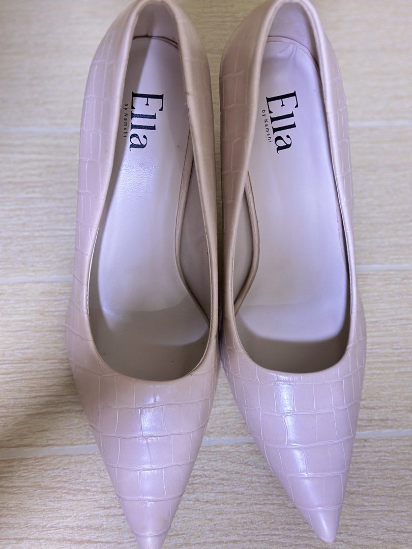 Nude Ella Croc-Effect Kitten Heel Pointed Pump (Category: Heels) located in San Fernando. Submitted by prelovednook2026 (Listing ID 1452229175, Image 2). Description: Ella Croc-Effect Kitten Heel Pointed Pump Brand: Ella Product Name: Croc-Effect Kitten Heel Pointed Pump Style Number: HR1080-P-1E Color: Pink / Nude / Beige (Croc-Embossed) Heel Type: Kitten Heel Toe Style: Pointed Toe Material: Synthetic (Croc-effect textured upper).