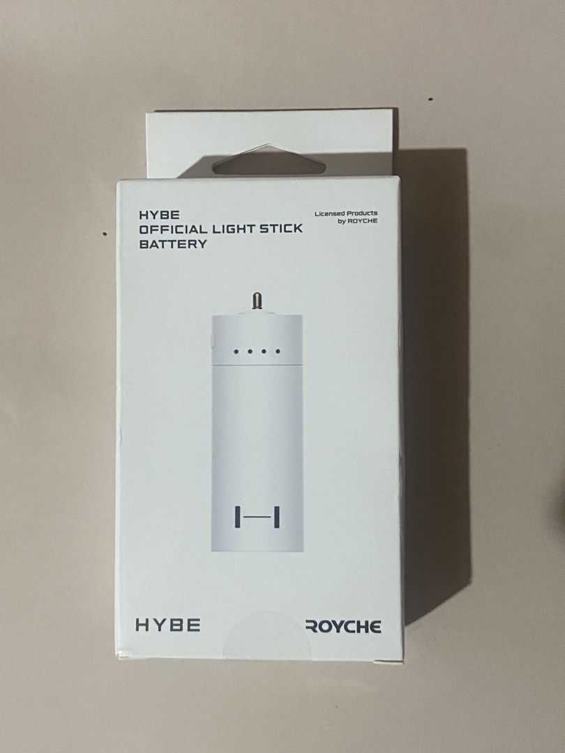 Official HYBE Lightstick Rechargeable Battery (Category: Lighting) located in Calamba. Submitted by page_areumone1 (Listing ID 1452296181, Image 1). Description: Official. Sealef.