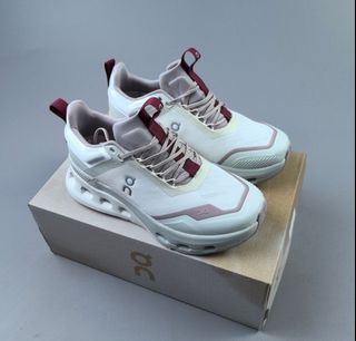 (Category: ) located in . Submitted by pickplanet_sneaker_shirt (Listing ID 1452216776, Image 1). Description: .